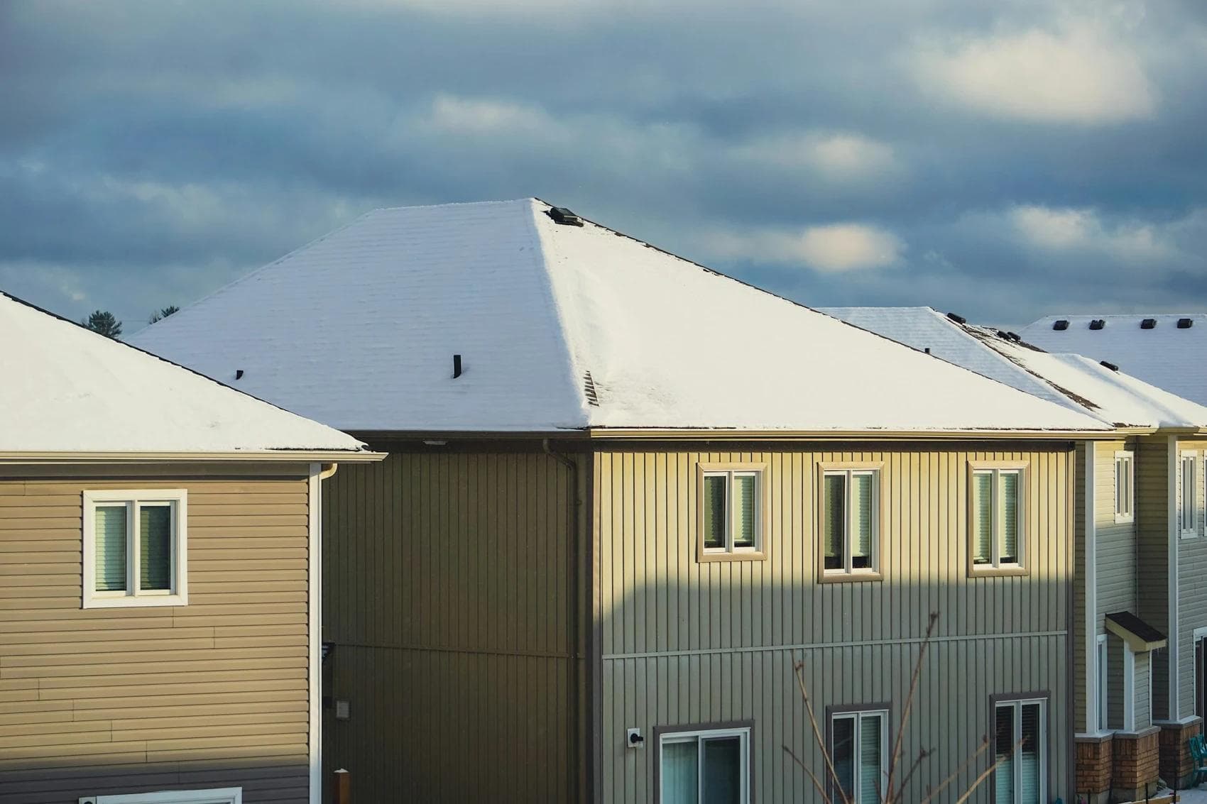 How to Prevent Roof Damage from Heavy Snow and Ice Buildup